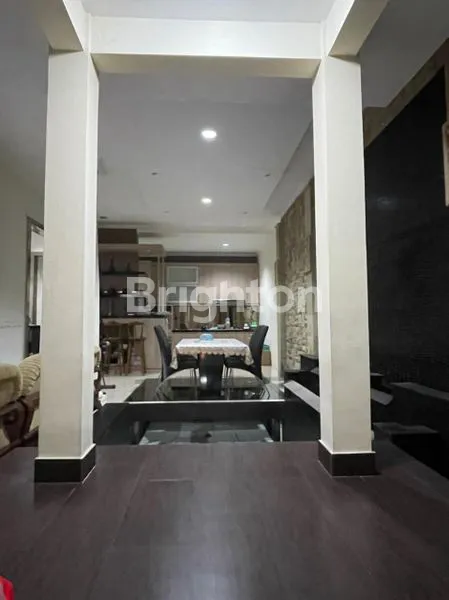 image RUMAH MEWAH CANTIK 2 LT DI LES BELLES  MAISONS SERPONG RAYA. TANGERANG (2)