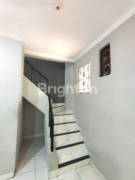 image RUMAH CANTIK & SIAP HUNI DI PORIS TANGERANG. BANGUNAN 2 LANTAI. (4)