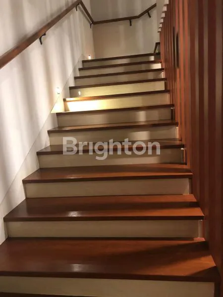 image RUMAH CANTIK TAMAN ARIES, BANGUNAN 3,5 LANTAI, TURUN HARGA 5,5M MENJADI 4.950M MASIH NEGO (6)