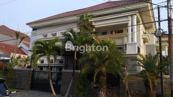 image RUMAH 2LANTAI HOOK CIAMIK SIAP HUNI DI MANYAR KERTOARJO, SURABAYA (2)