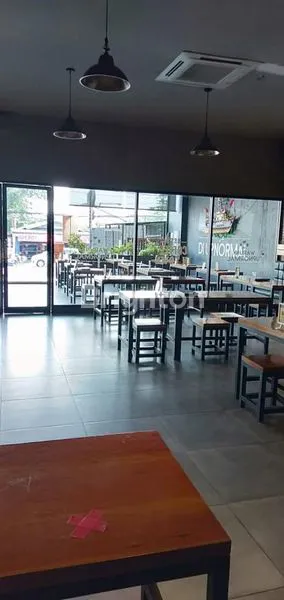 TEMPAT USAHA RAYA LIDAH WETAN