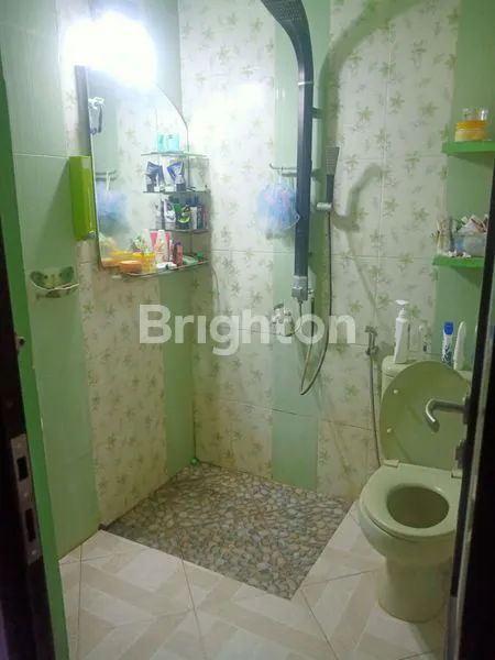 image RUMAH 1,5 LANTAI DI LINGKUNGAN NYAMAN DENGAN ROW LEBAR +  TENGAH KOTA (2)