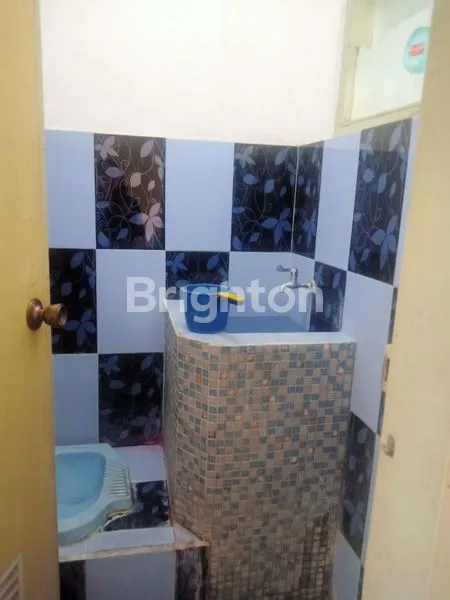 image RUMAH 1,5 LANTAI DI LINGKUNGAN NYAMAN DENGAN ROW LEBAR +  TENGAH KOTA (4)