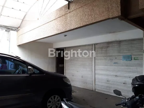 image RUMAH 3 LANTAI TENGGILIS MEJOYO (2)