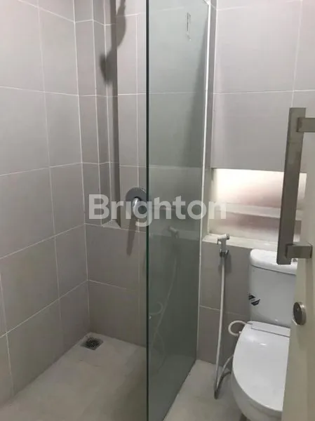 image RUMAH GREENLAKE TYPE KALDERA , SURABAYA BARAT , SEMI FURNISH (5)