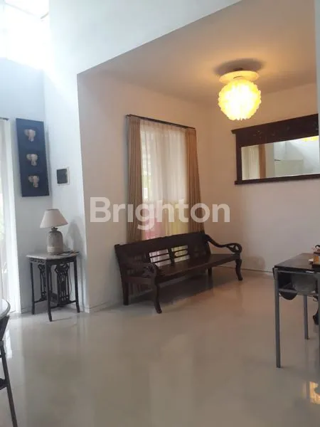 image RUMAH MURAH CITRALAND SURABAYA BARAT. FULL FURNISH. SIAP HUNI. DEKAT UC UNIVERSITAS CIPUTRA. BERSIH TERAWAT. TINGGAL BAWA KOPER (2)