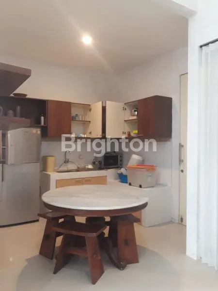 image RUMAH MURAH CITRALAND SURABAYA BARAT. FULL FURNISH. SIAP HUNI. DEKAT UC UNIVERSITAS CIPUTRA. BERSIH TERAWAT. TINGGAL BAWA KOPER (4)