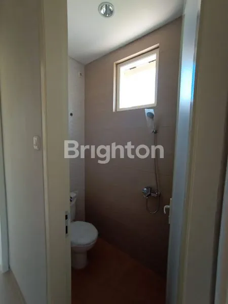 image RUMAH BARU GRESS 2 LANTAI, TEMPAT STRATEGIS (2)