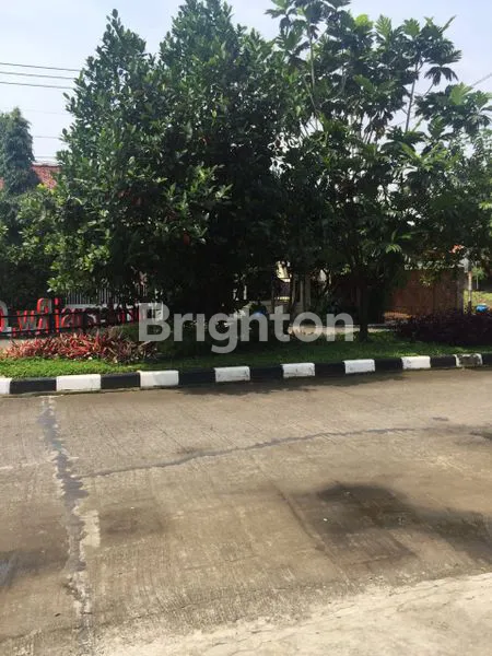 image RUMAH ISTIMEWA DI JALAN UTAMA KAWALUYAAN (4)