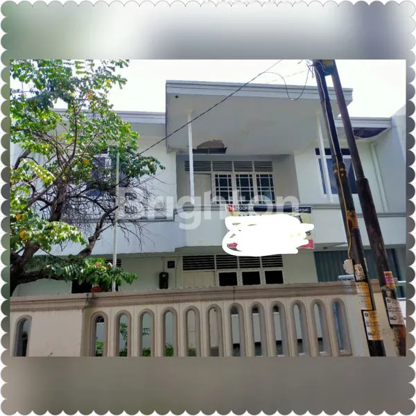 image RMH TGH KOTA  .,100 MTR  KE JAVA MALL , 5 MNT  KE HOTEL DAN APARTEMEN  START , 10 MNT  KE METRO SPROT CLUB , 10 .MNT KE JL MT   HARYONO DAN JL SRIWIJAYA , 5 MNT  KE JL DR WAHIDIN . (4)