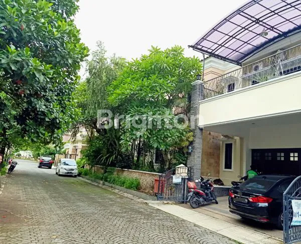 image MURAH !!! HUNIAN ASRI DAN NYAMAN 2 LANTAI FULL FURNISH, ADA KOLAM RENANG, PERUMAHAN  CASAGRANDE MAGUWOHARJO DEPOK SLEMAN JOGYAKARTA (11)