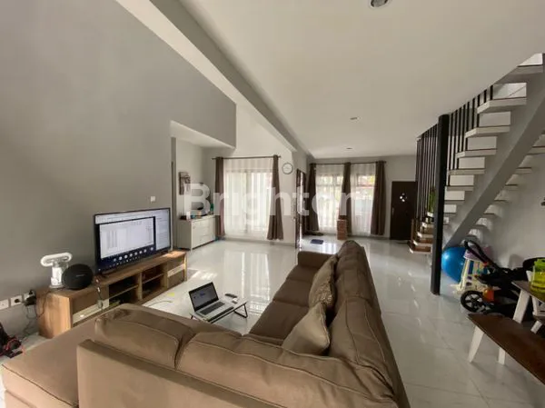 image MINIMALIS MODERN CANTIK TERAWAT (6)