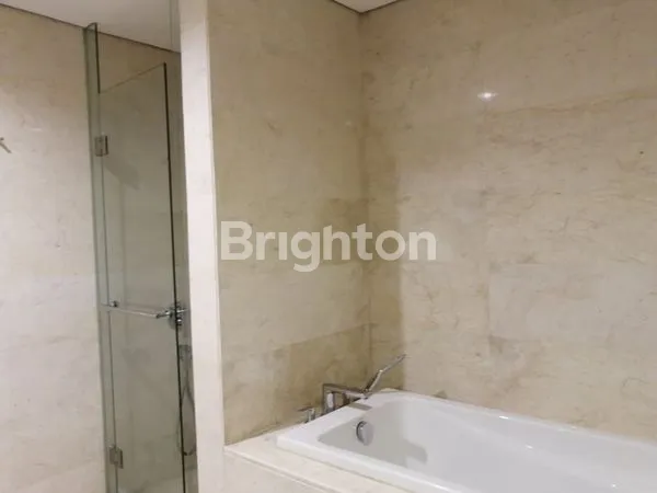 image APARTEMEN CIPUTRA WORLD 2 UNFURNISH 3 BEDROOM SOUTH JAKARTA (7)