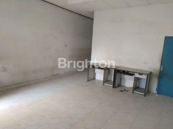 image RUKO 4 LANTAI DENGAN BASEMENT (6)