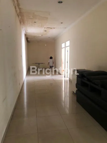 image RUMAH DAN GUDANG YANG SANGAT STRATEGIS DI JALAN KENJERAN (4)
