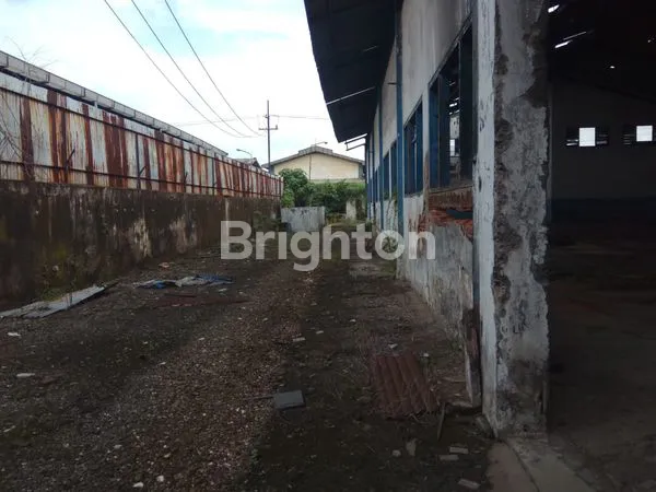 image PABRIK DI RUNGKUT INDUSTRI (2)