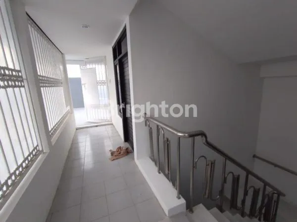 image GEDUNG DI KENJERAN (4)