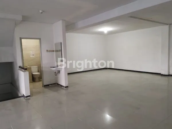 image 2 RUKO 4 LANTAI JEJER DI JALAN SOEKARNO HATTA / MERR (2)