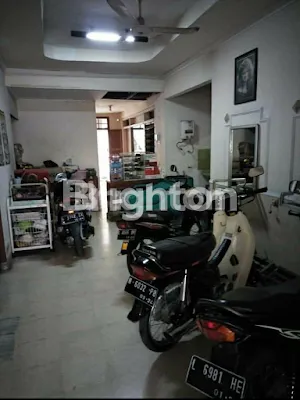 image RUMAH 2 JEJER TEMPAT KOS KOSAN,RUMAH 1 KT 6+1,KM 2+1PLN 2200 WATT PDAM SHM ROW JALAN MOBIL BEBAS CARPORT HARGA 1,9M RUMAH 2 (4)