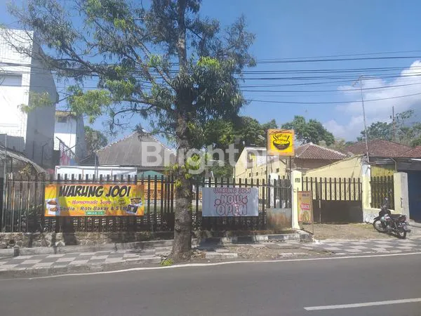 image RUMAH BERHALAMAN  LUAS DI TENGAH KOTA BATU 5 MENIT KE MUSEUM ANGKOT 10 MENIT KE BALOGA/JATIM PARK 4 (8)