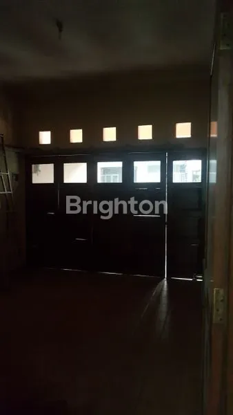 image RUMAH BESAR SIAP HUNI (4)