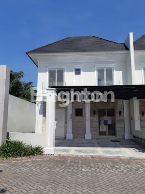 Gambar Property RUMAH BARU GRESS GREENLAND CLUSTER GARBERA MENGANTI GRESIK