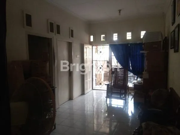 image RUMAH MENARIK LOKASI STRATEGIS DI SEMARANG TIMUR (6)