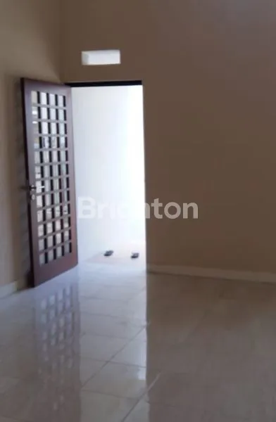 image RUMAH LUAS SIAP HUNI RAYA TOMANG JAKARTA  (1)