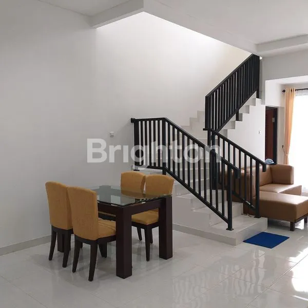 image SIAP HUNI RUMAH BARU SEMI FURNISHED PERMATA SAFIRA HARGA 1M-AN NEGO (6)