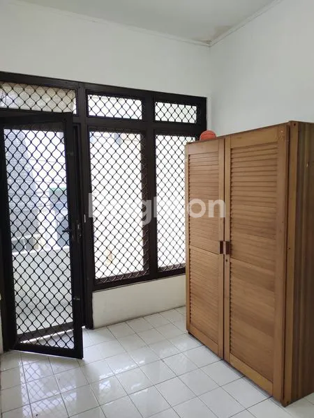 image RUMAH DI TANJUNG DUREN JAKARTA BARAT (1)