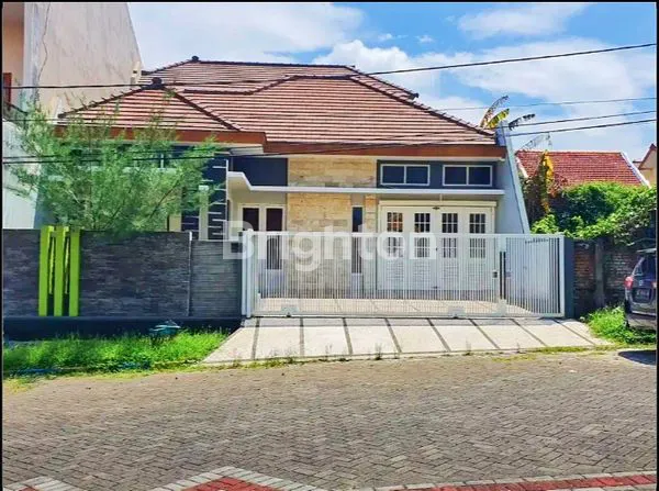image RUMAH BAGUS LUAS KOKOH DAN MODERN SIAP HUNI DI GRAHA DEWATA KOTA MALANG (1)