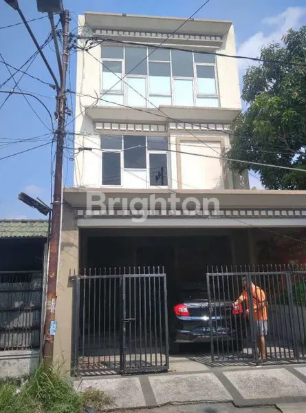 image RUKO 3 LANTAI SIMPANG DARMO PERMAI (1)