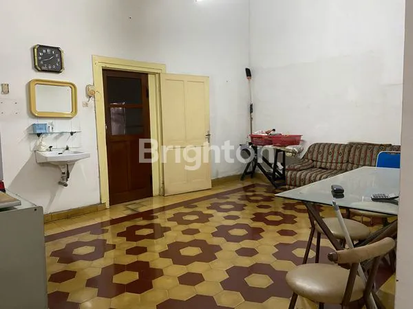 image RUMAH COMMERCIAL AREA DI JL ARGOPURO DEKAT PENGADILAN TINGGI SURABAYA  (6)
