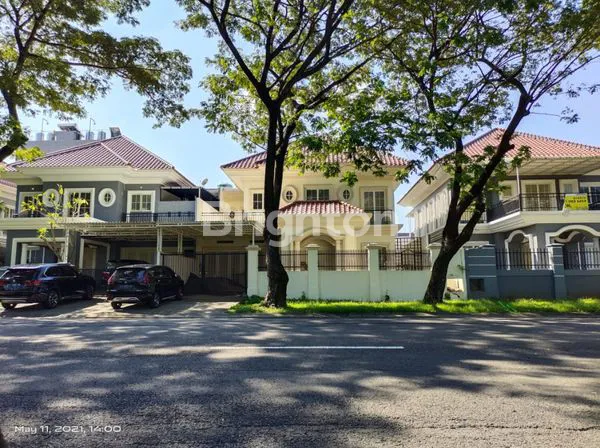 image RUMAH HADAP FAVORIT LOKASI CITRALAND !! (1)