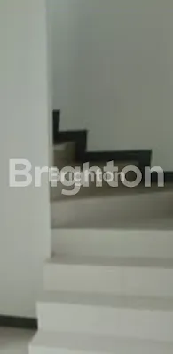 image RUMAH BARU 2 LANTAI DI PERUM GRAND EAST MASANGAN SIDOARJO (2)