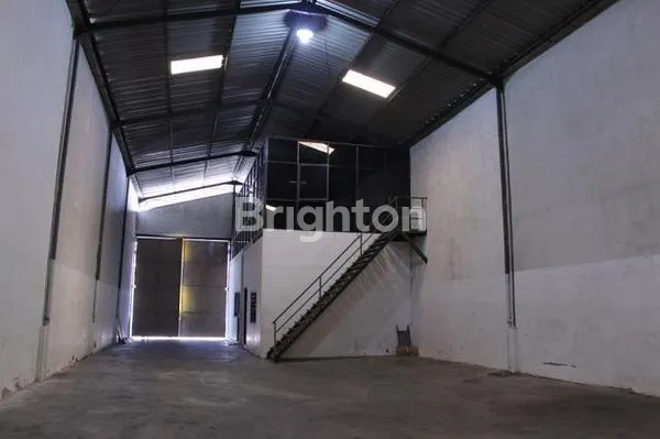 image GUDANG. SANGAT STRATEGIS, DEKAT GRAND PAKUWON, ONE GATE SYSTEM, SECURITY 24 JAM, AREA TANDES (1)