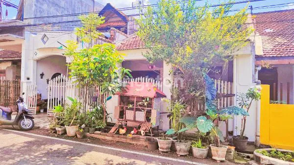 image RUMAH LUAS BAGUS SIAP HUNI HARGA MURAH DI SULFAT KOTA MALANG DEKAT JALAN RAYA (2)