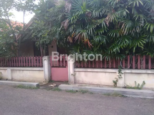 image RUMAH DALAM KOMPLEK DENGAN KEAMANAN 24 JAM DI BANDUNG TIMUR (4)