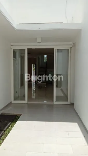 image RUMAH DI GOLF ARAYA MALANG (14)