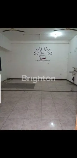 image RUMAH DI SIWALANKERTO SURABAYA LOKASI STRATEGIS DEKAT KAMPUS PETRA (3)