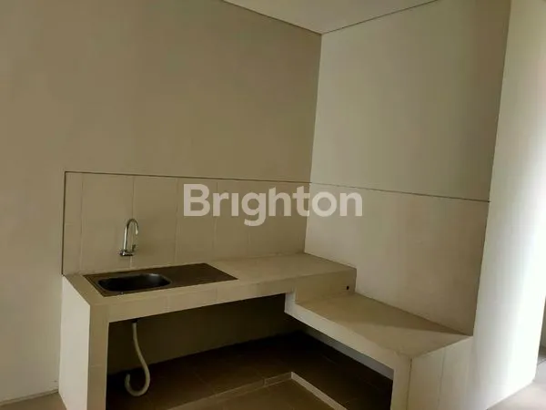 image RUMAH GREENLAKE CITRALAND BARU GRESS GA PERNAH DITEMPATIN (6)