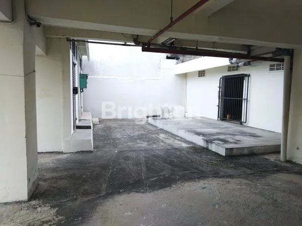 image GEDUNG BARU DI MAMPANG , JAKARTA SELATAN. (5)