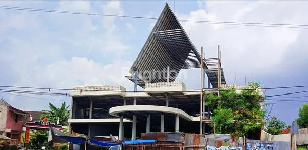 image BANGUNAN 3 LT MEWAH PENGERJAAN 60% DIPOROS JALAN AREA DIENG KOTA MALANG HARGA NEGO SAMPAI DEAL (1)