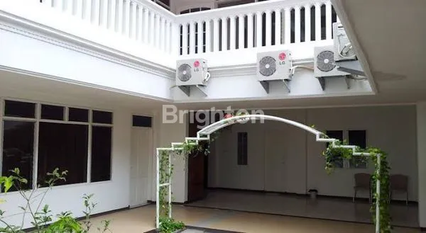 PUSAT KOTA EMBONG WUNGU