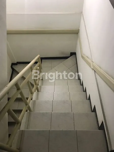 image RUKO GRAHA FAMILY 3 LANTAI SUPER STRATEGIS (3)