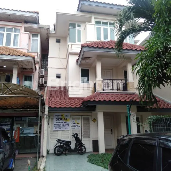 image RUKO RAYA NGAGEL 3 LANTAI (1)