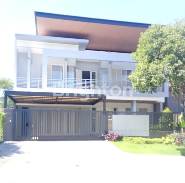 image RUMAH TINGGAL ELITE DI CITRALAND SURABAYA (1)