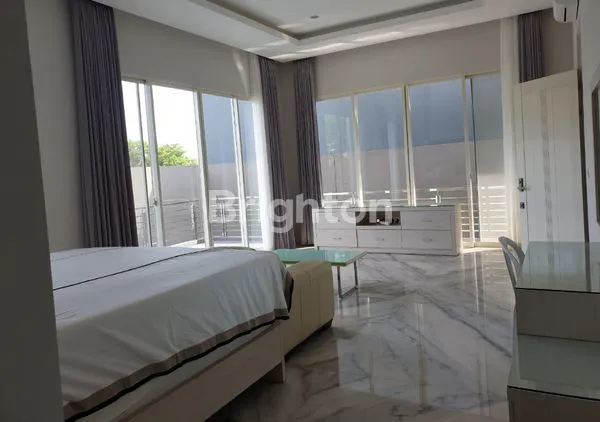 image RUMAH TINGGAL ELITE DI CITRALAND SURABAYA (8)