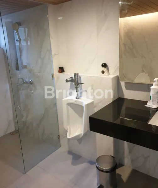 image RUMAH TINGGAL ELITE DI CITRALAND SURABAYA (9)