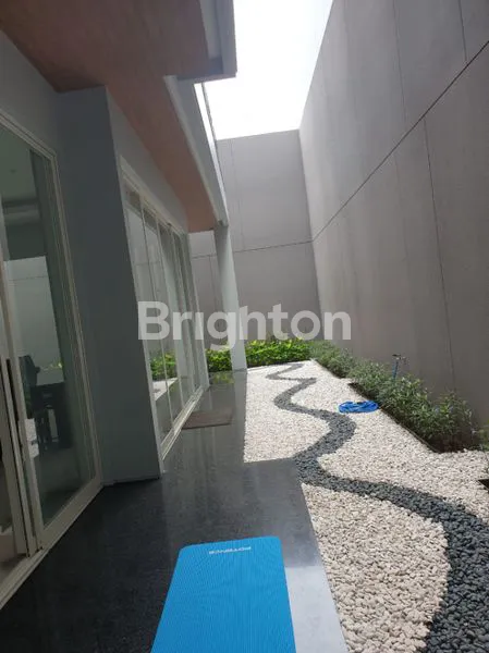 image RUMAH TINGGAL ELITE DI CITRALAND SURABAYA (10)